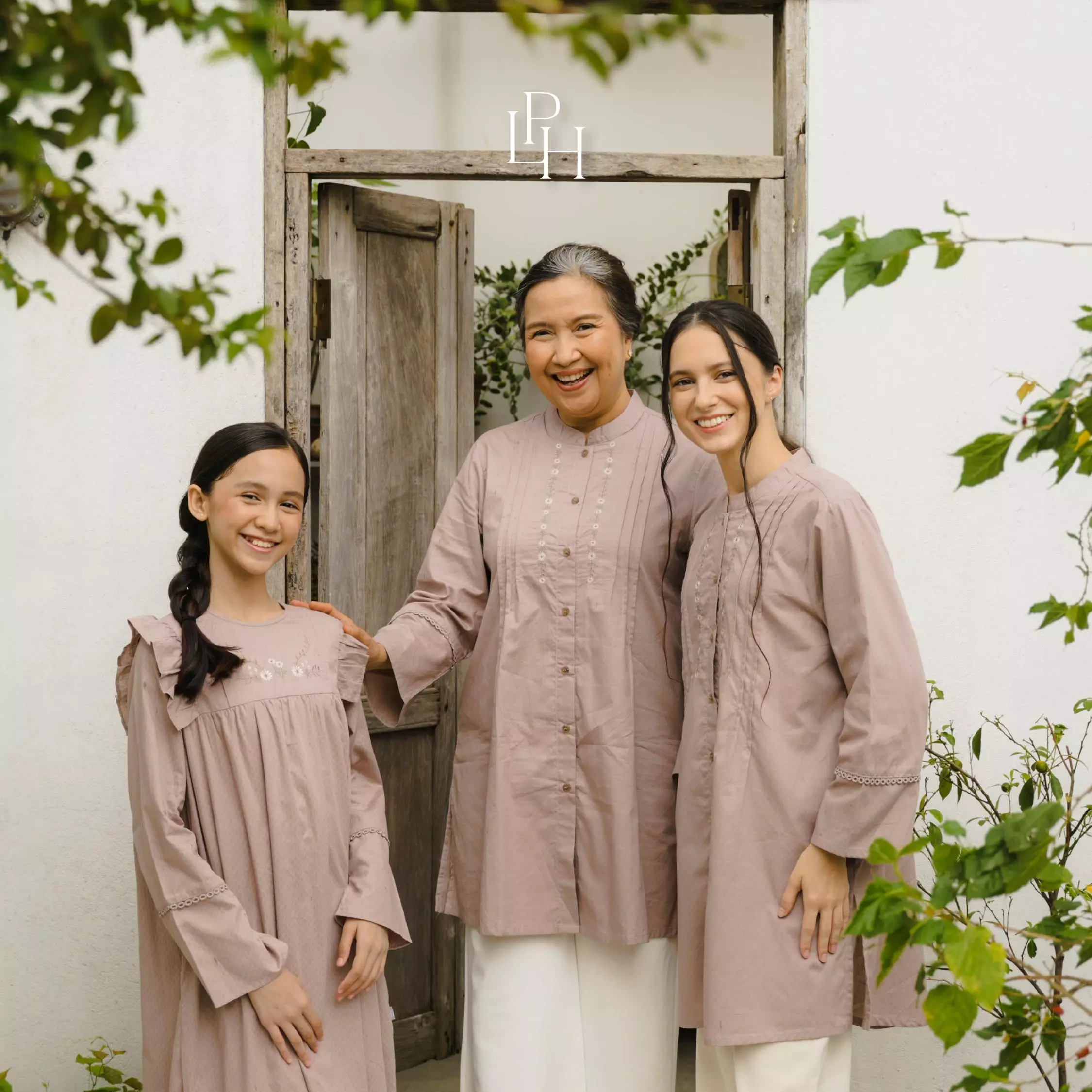 Little Palmerhaus - Alya Mom Tunic (Baju Tunik Wanita Dewasa) Cream Beige