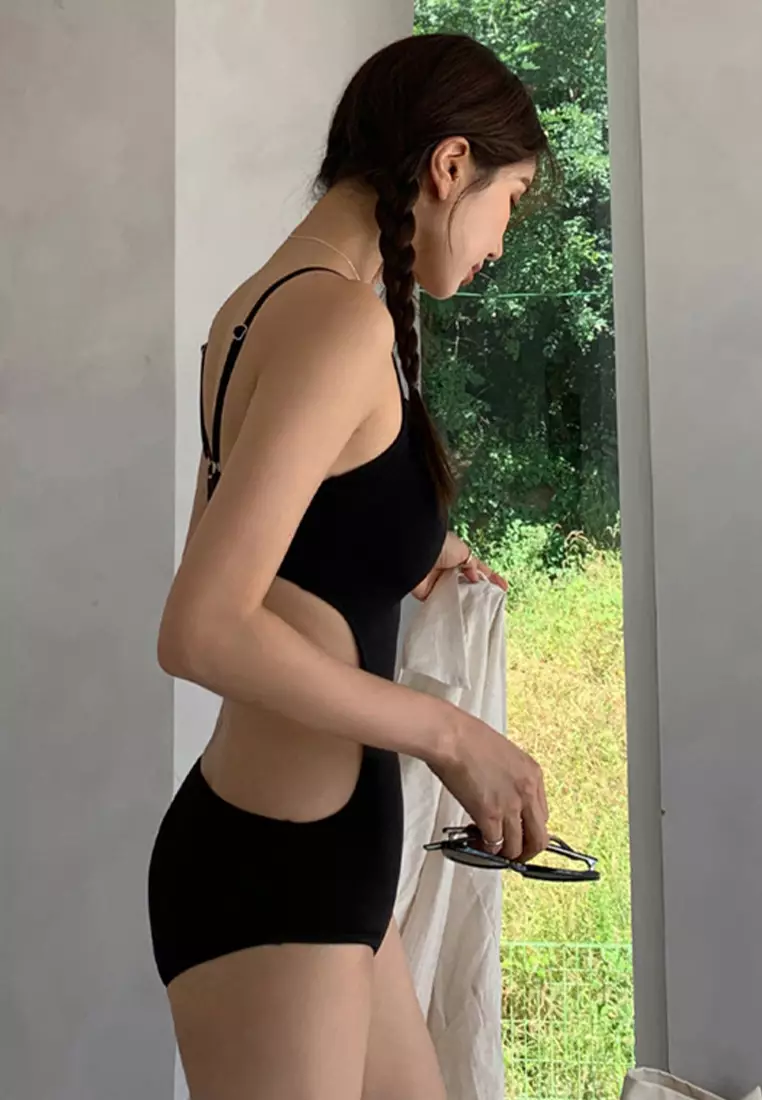 日韓純色吊帶漏連體泳衣 CA24032103BK