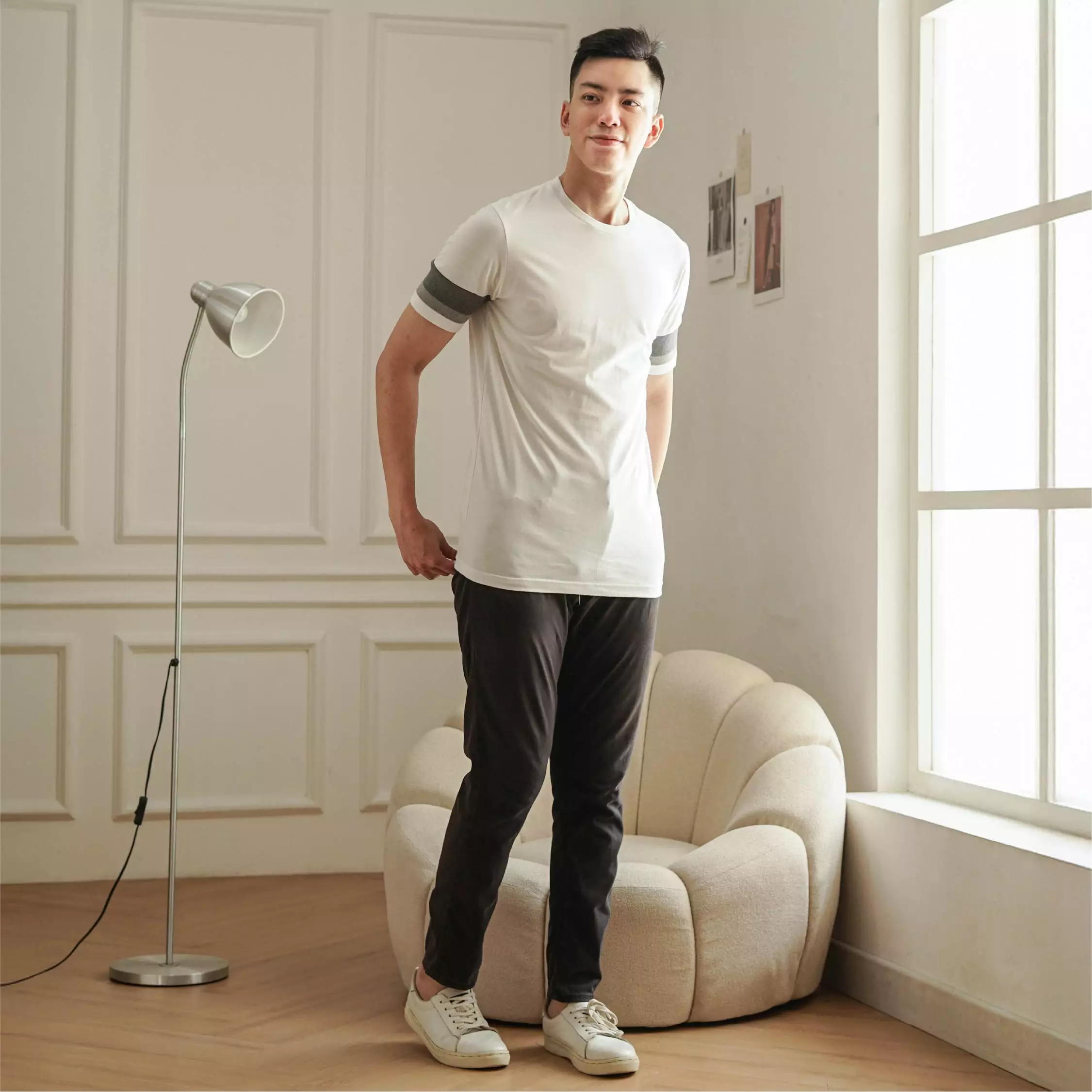 Kale Dios White Grey / Tshirt Pria Premium Cotton  Lengan Pendek