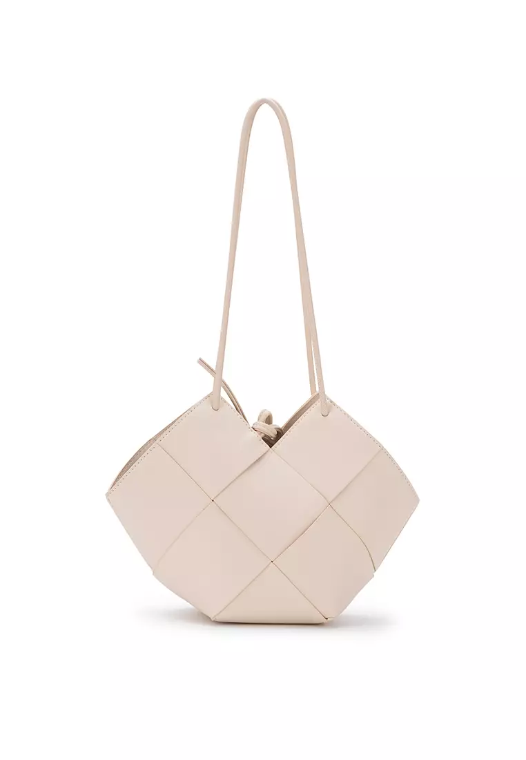 QUILTED SHOULDER BAG