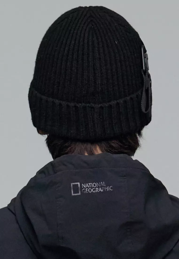 Field Engineered Middle Beanie