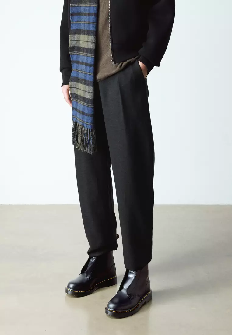 1460 LACELESS Smooth Leather Slip On Black Boots - Men