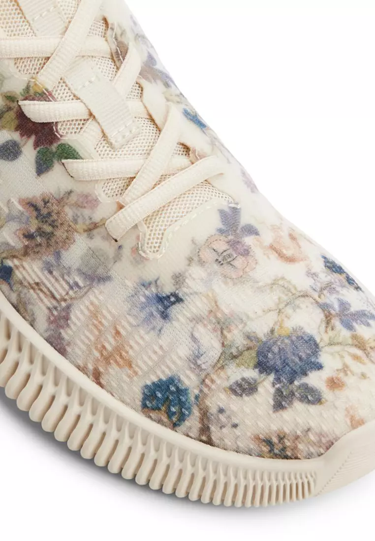 Gilgate Sneakers