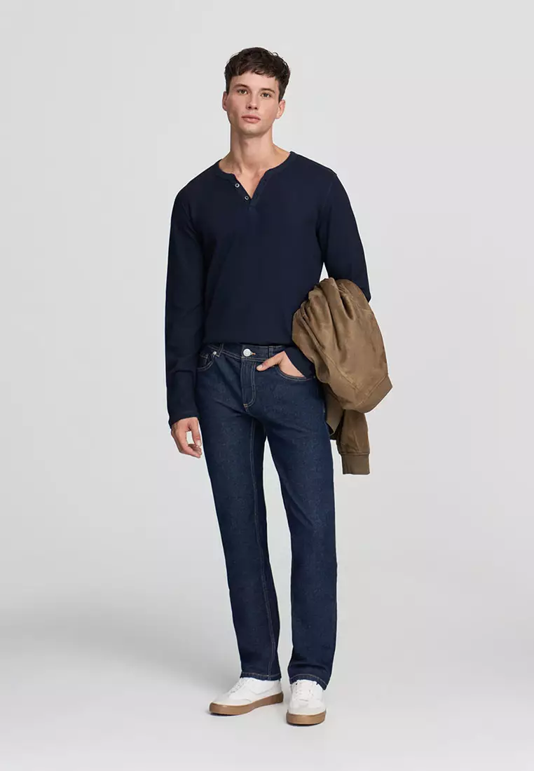 Man Long-Sleeved T-Shirt