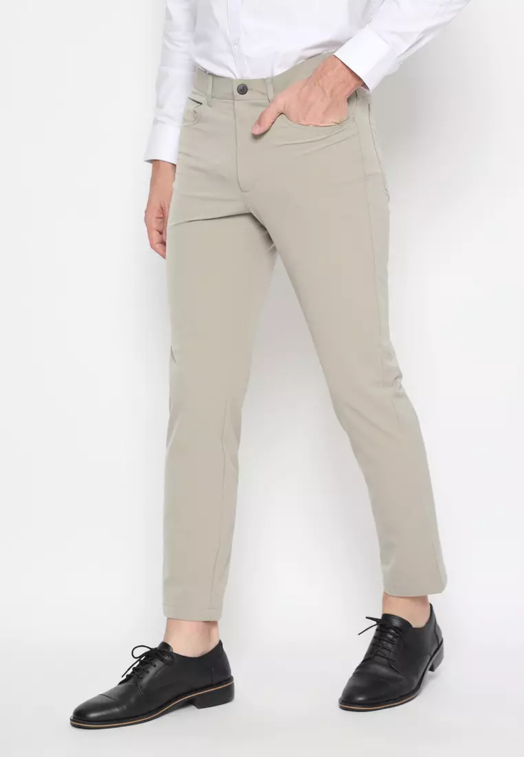 Jobb Active Travis Celana Panjang Modern Slim Fit Light Khaki 3
