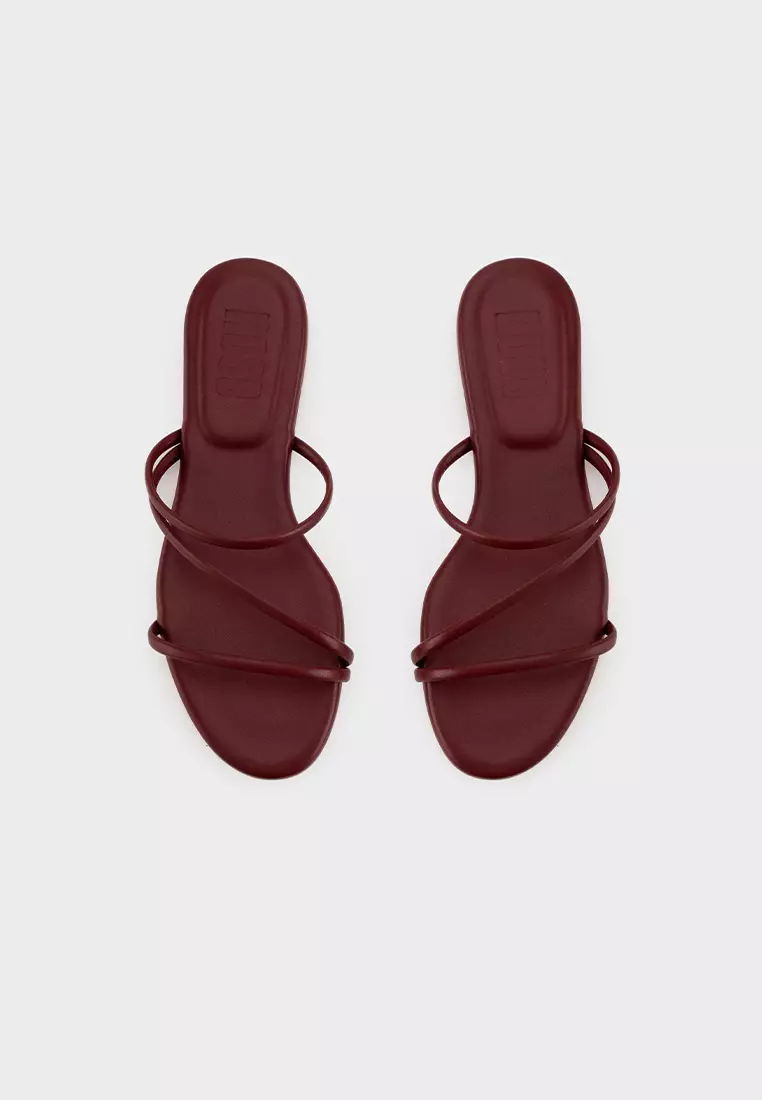 STRAPPY FLAT SLIDES WITH CLOUDFOAM INSOLE