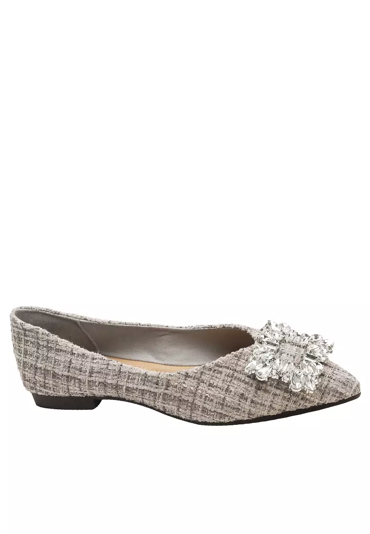 Discount on Twenty Eight Shoes  shoes - SKU: Rhinestone Buckle Pointed Flat Shoes WW373-19