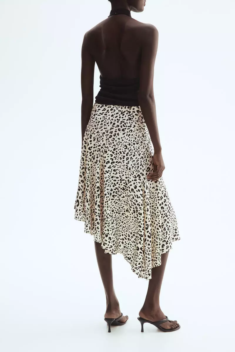 Asymmetric viscose skirt