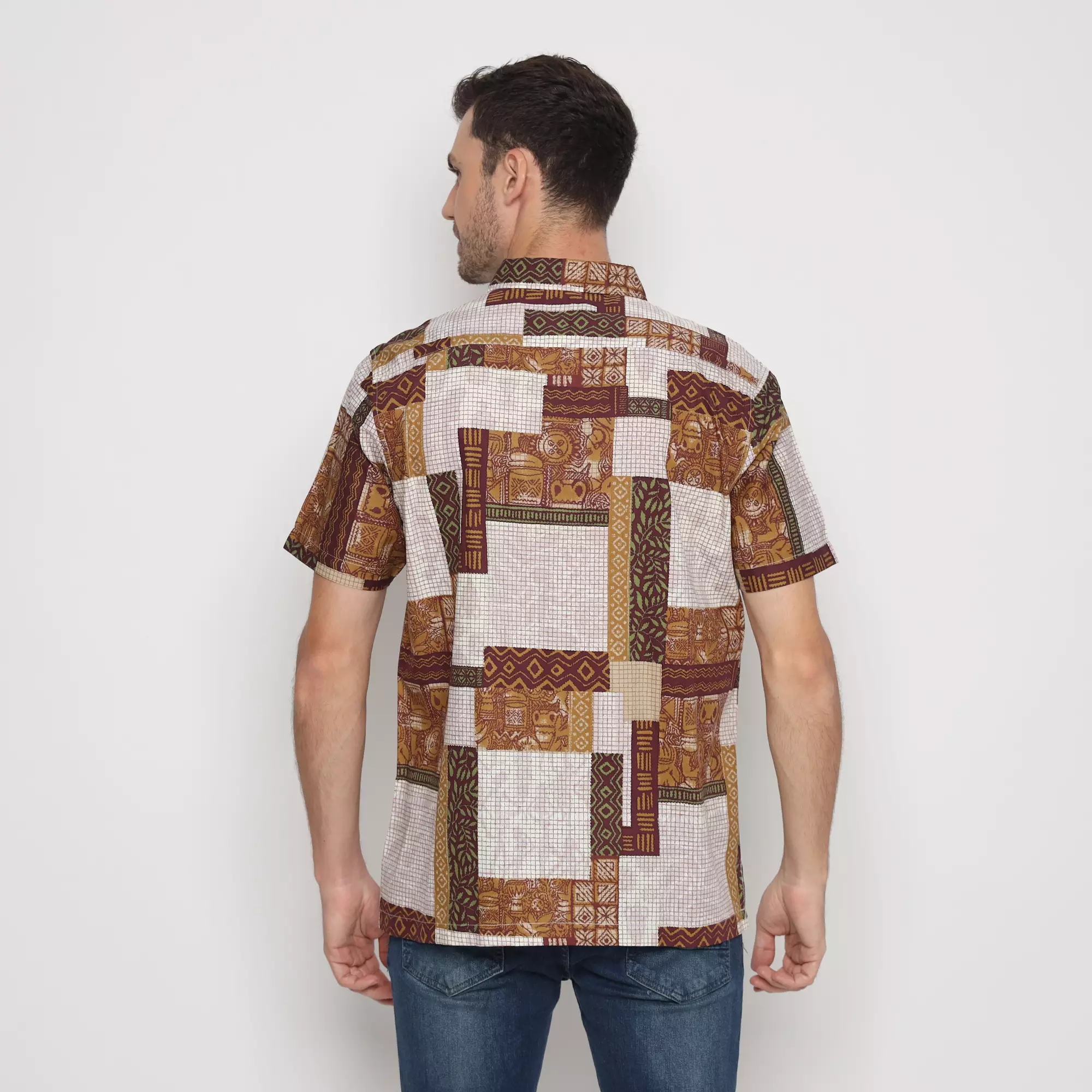 Platini Kemeja Motif Pria Lengan Pendek Katun Coklat 73451