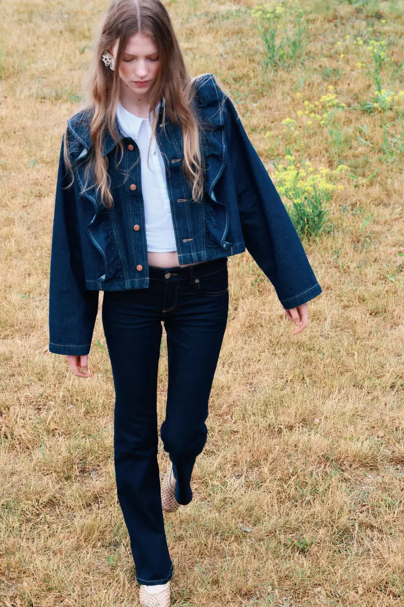 Flared Low Jeans