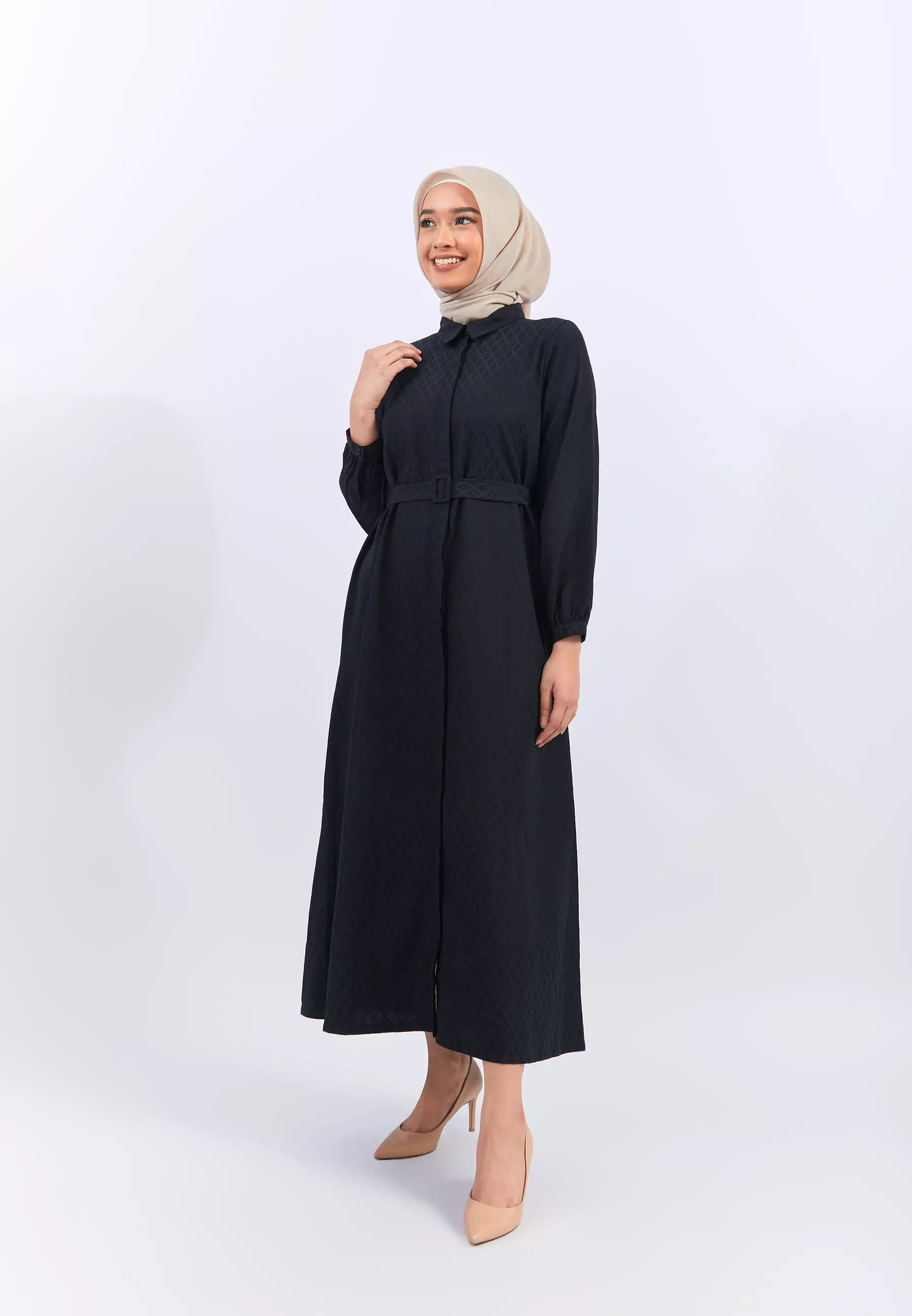 Madow Black Dress (G.42143)