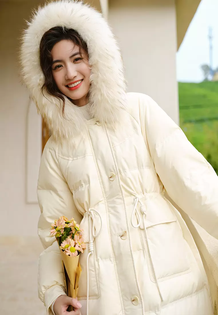 Fluffy jacket hood discount
