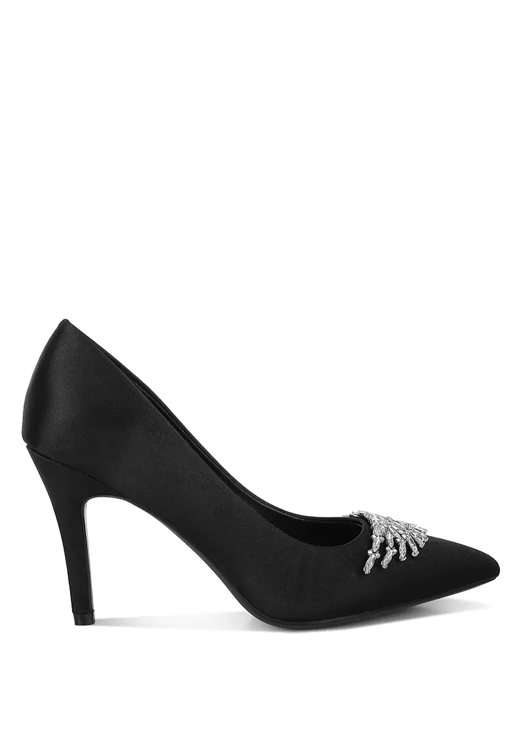 Discount on Rag & CO.  shoes - SKU: Diamante Brooch Detail Satin Pumps In White