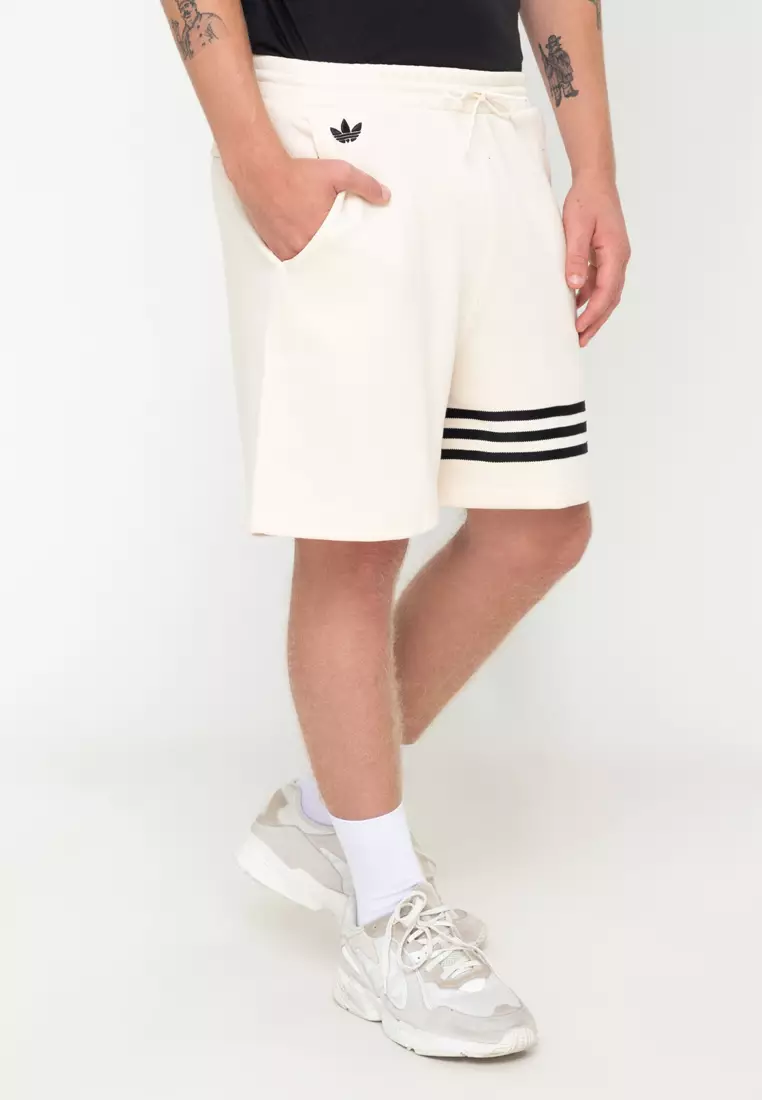 Outline store shorts adidas