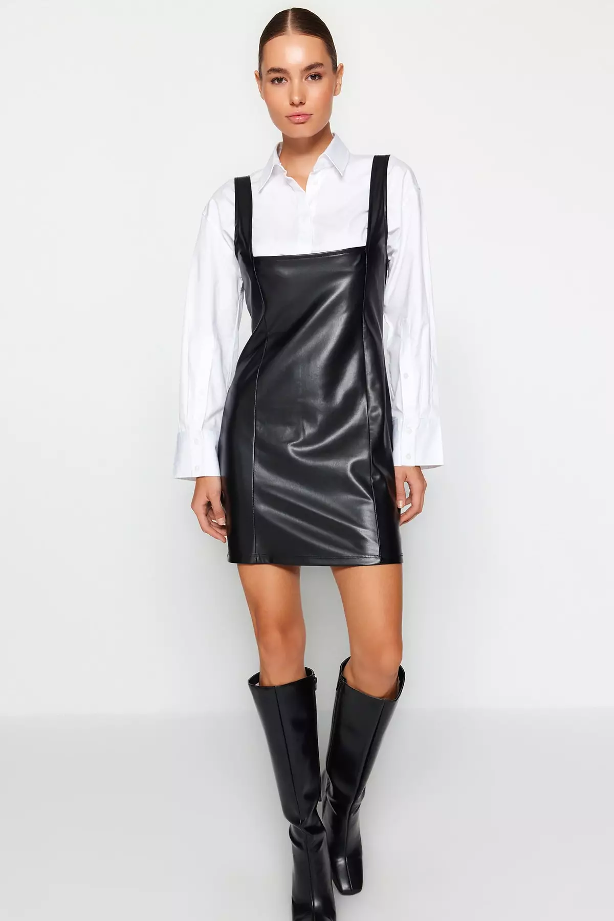 Pu pinafore outlet