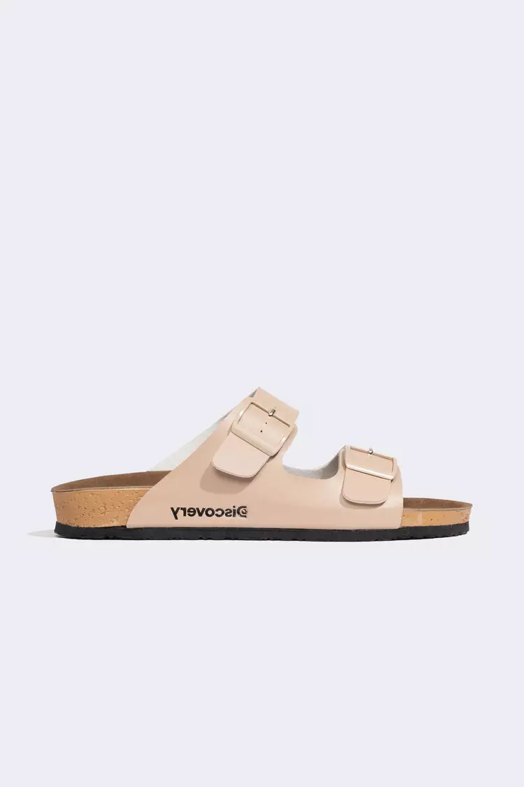 Discovery slippers sales