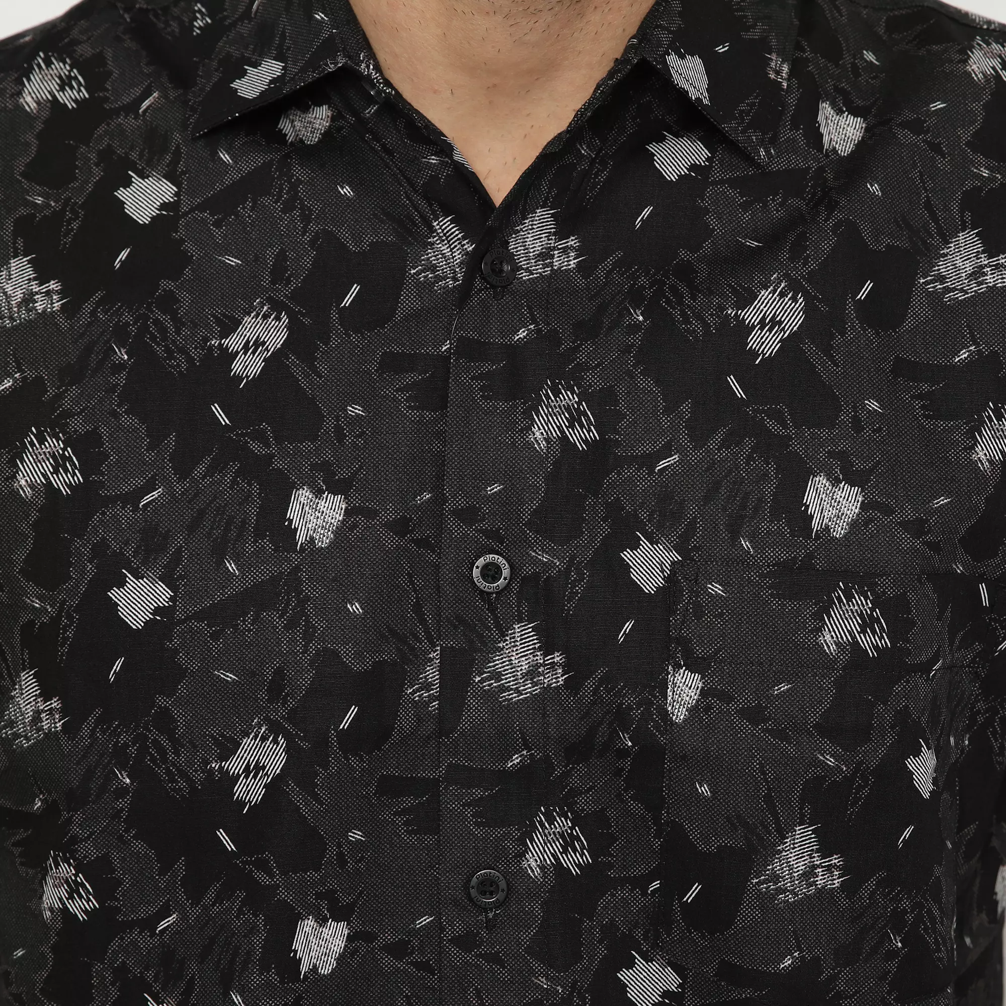 Platini Kemeja Motif Pria Lengan Pendek Katun Hitam 132161