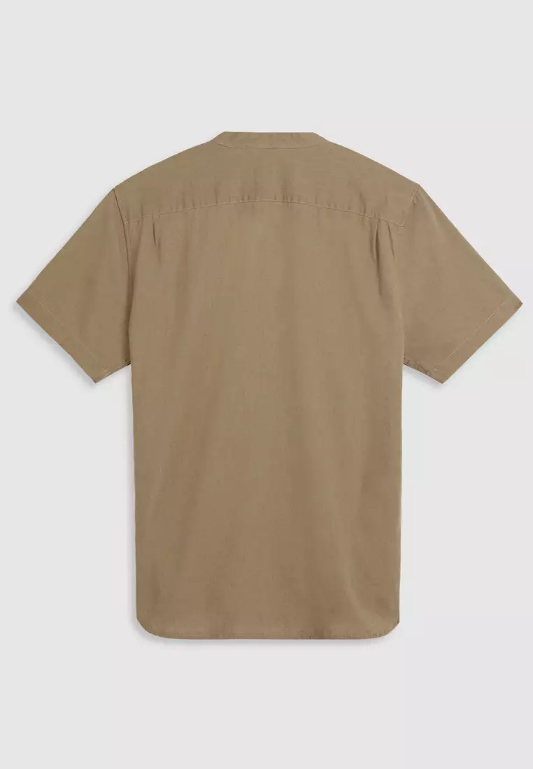 Levi's® Men's Short-Sleeve Banded Collar Shirt (69891-0018)