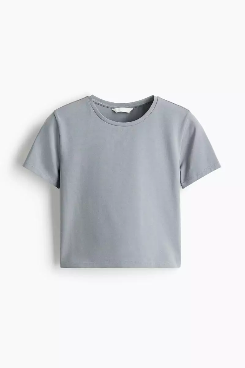 Short T-shirt