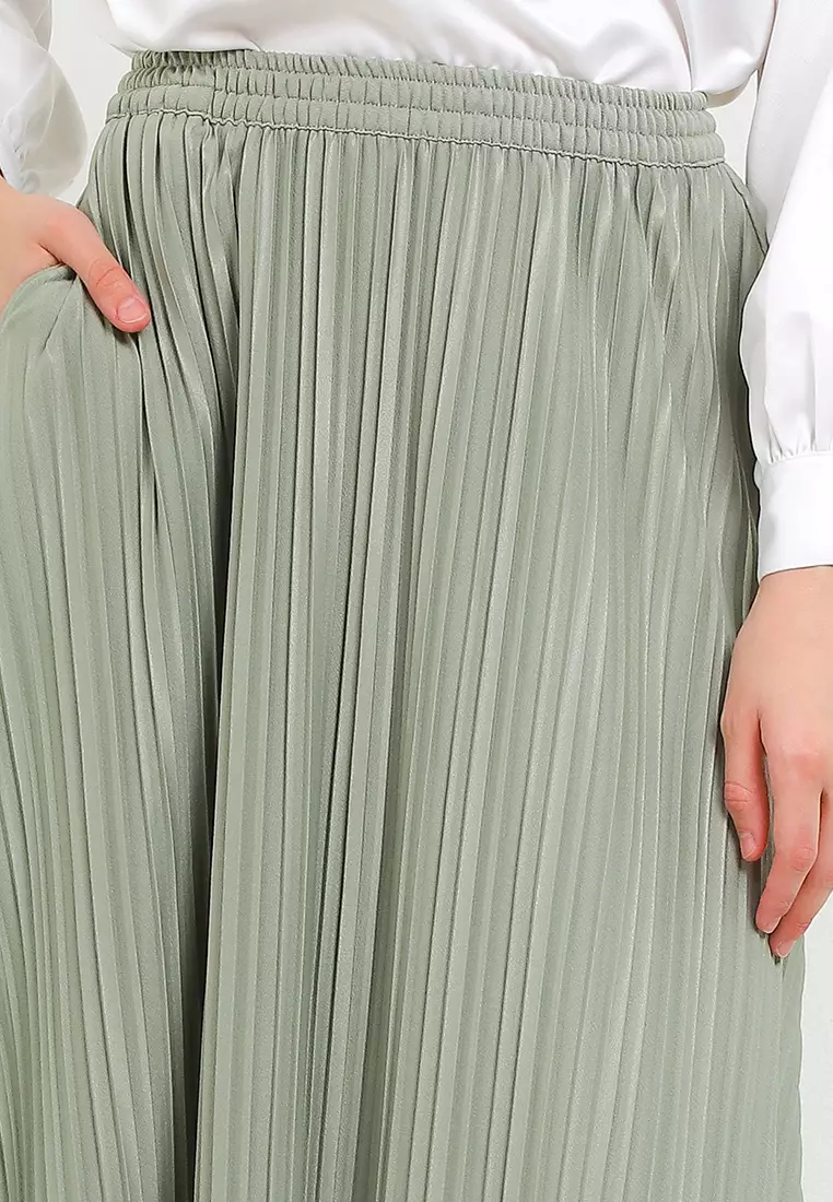 Pleated Maxi Skirt