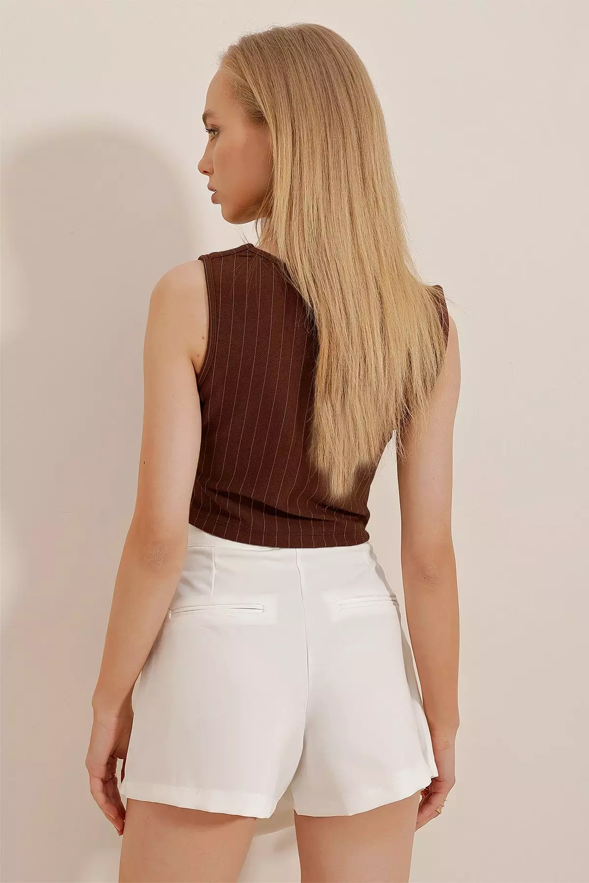 Women's Dark Brown Heart Collar Buttoned Striped Vest