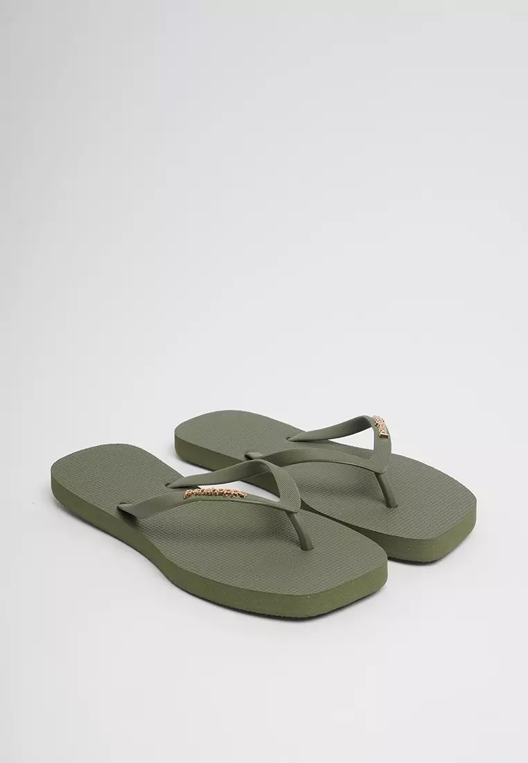 Women's Square Flip Flops With Metal Branding