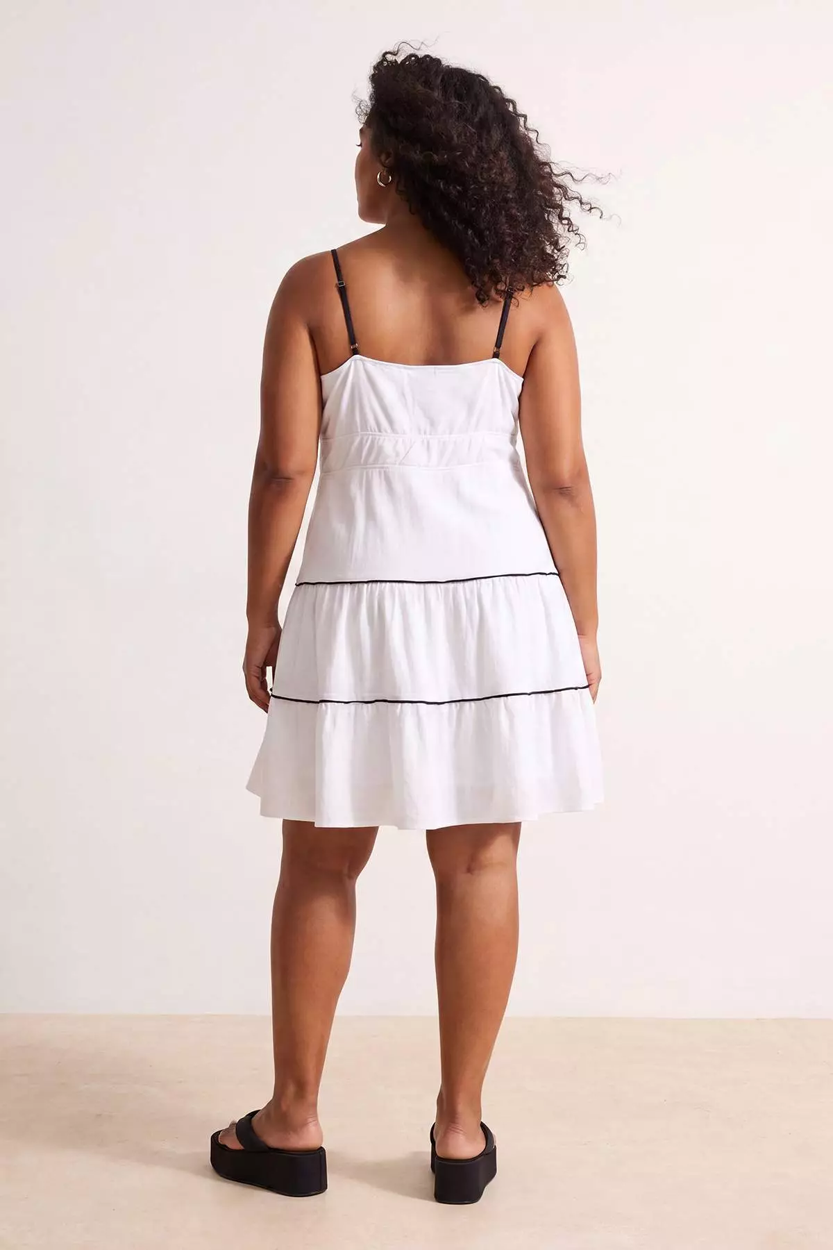 White Lined Thin Strap Piping Detailed Knitted Plus Size Dress