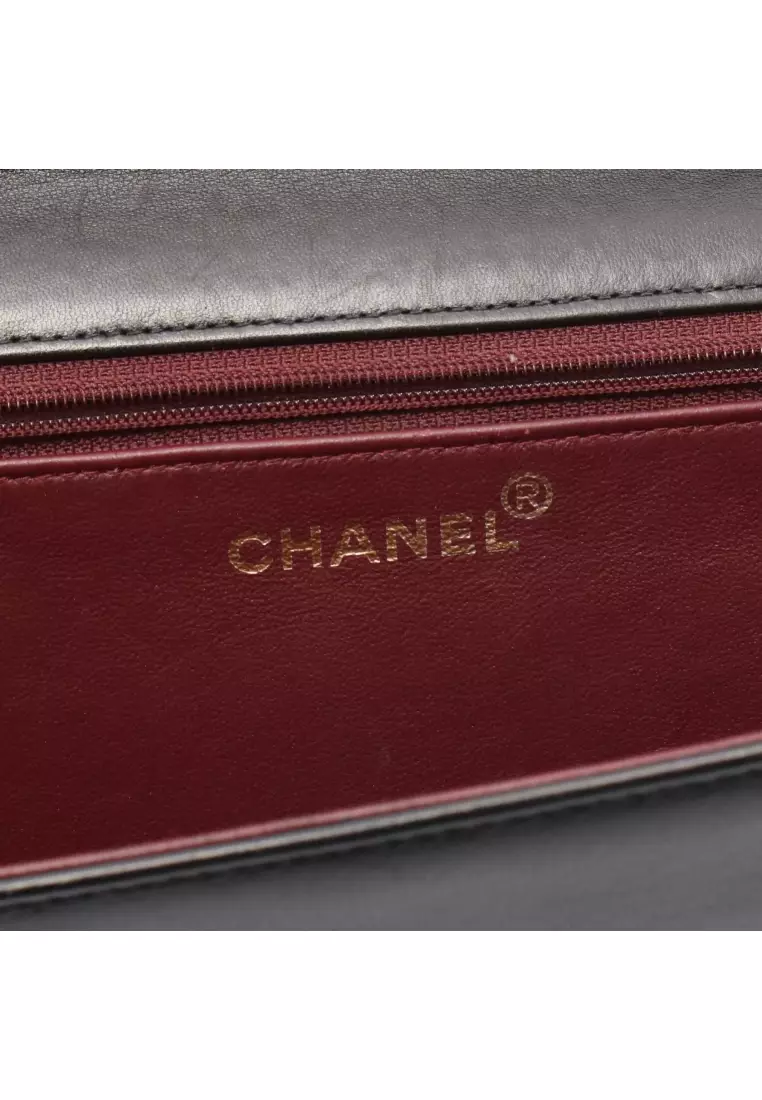 Pre-Loved Chanel matelasse full flap chain shoulder bag lambskin black gold hardware push lock