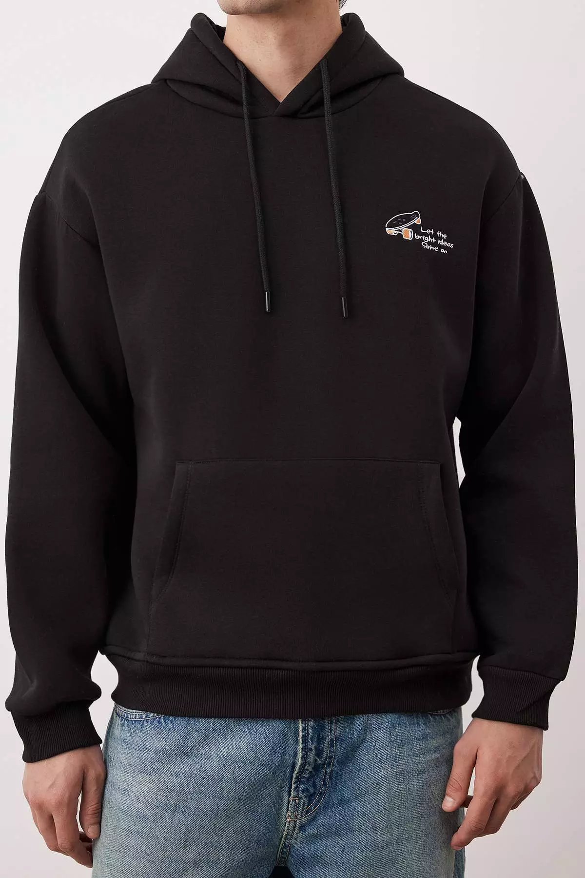 Black Oversize/Wide Cut Embroidered Fleece Inside Hooded Sweatshirt