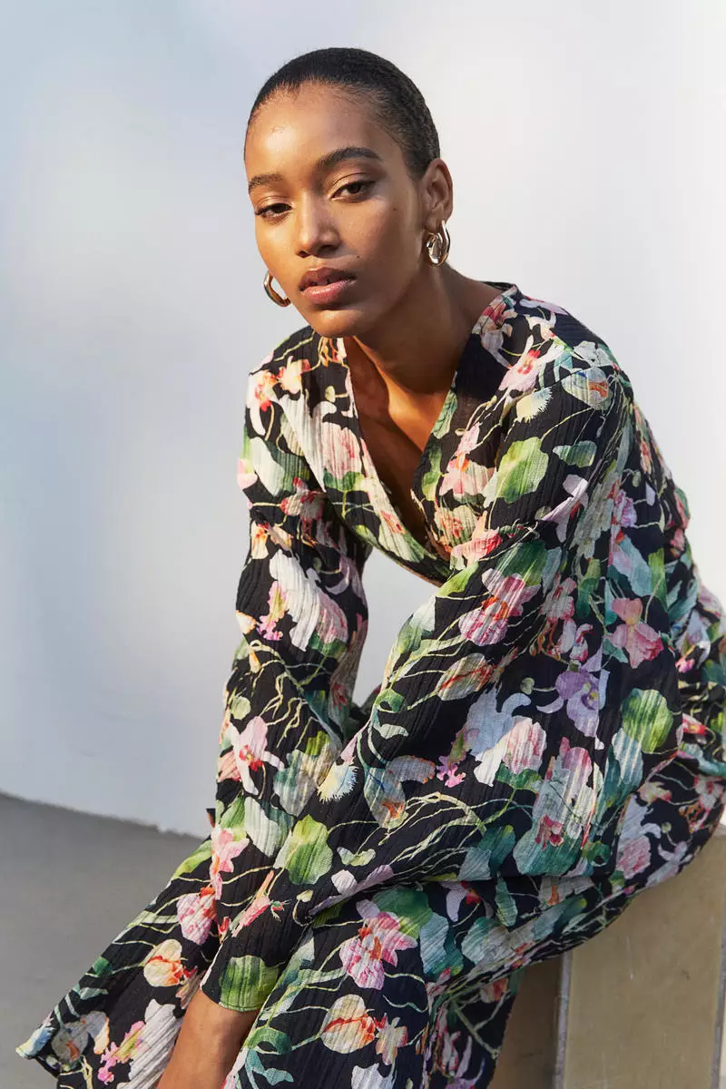 H&m pleated store maxi dress
