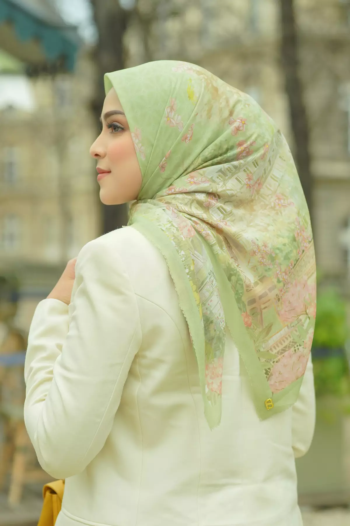 Jual BUTTONSCARVES ORIGINAL STORE 100% - The Parisian Square di