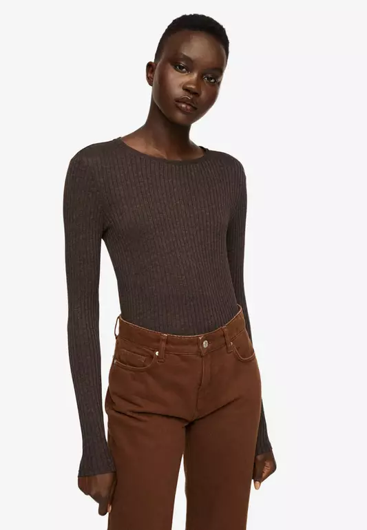 Ribbed Long-Sleeved T-Shirt