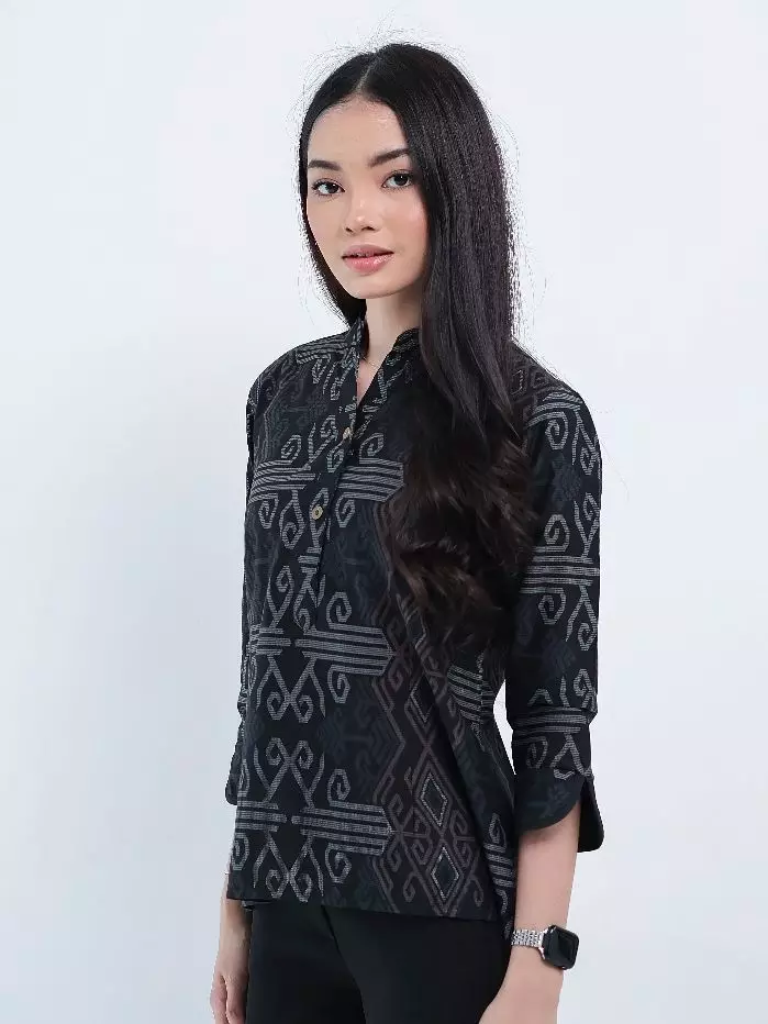 Vistara Black Blouse Wanita