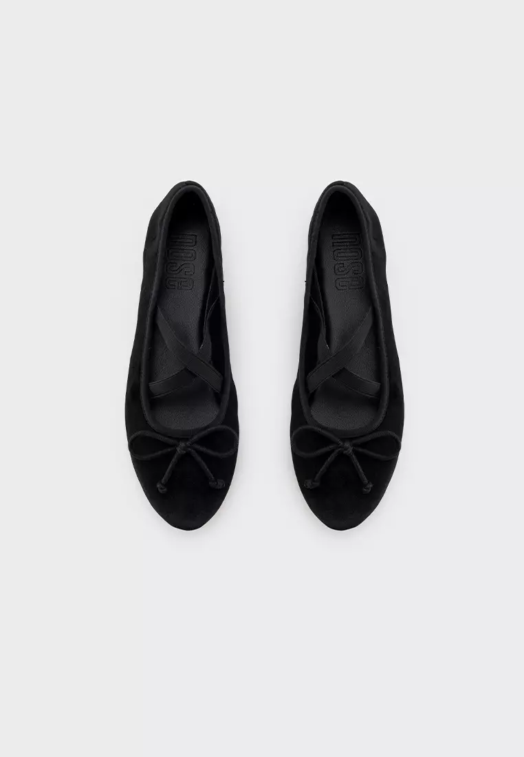 VELVET CRISS-CROSS STRAP BALLET FLAT