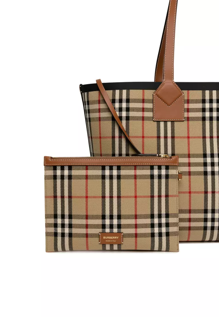 Burberry check tote shop
