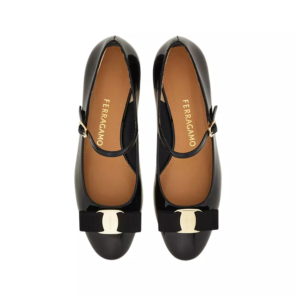 Vara Bow Mary Jane Naplak Black