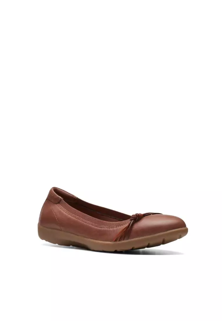 Clarks ladies tan shoes on sale