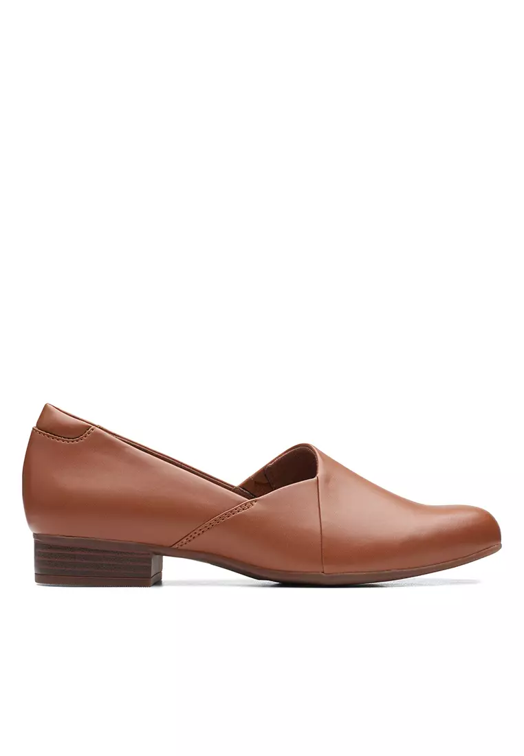 Discount on Clarks  shoes - SKU: Juliet Palm Slip-On Caramel