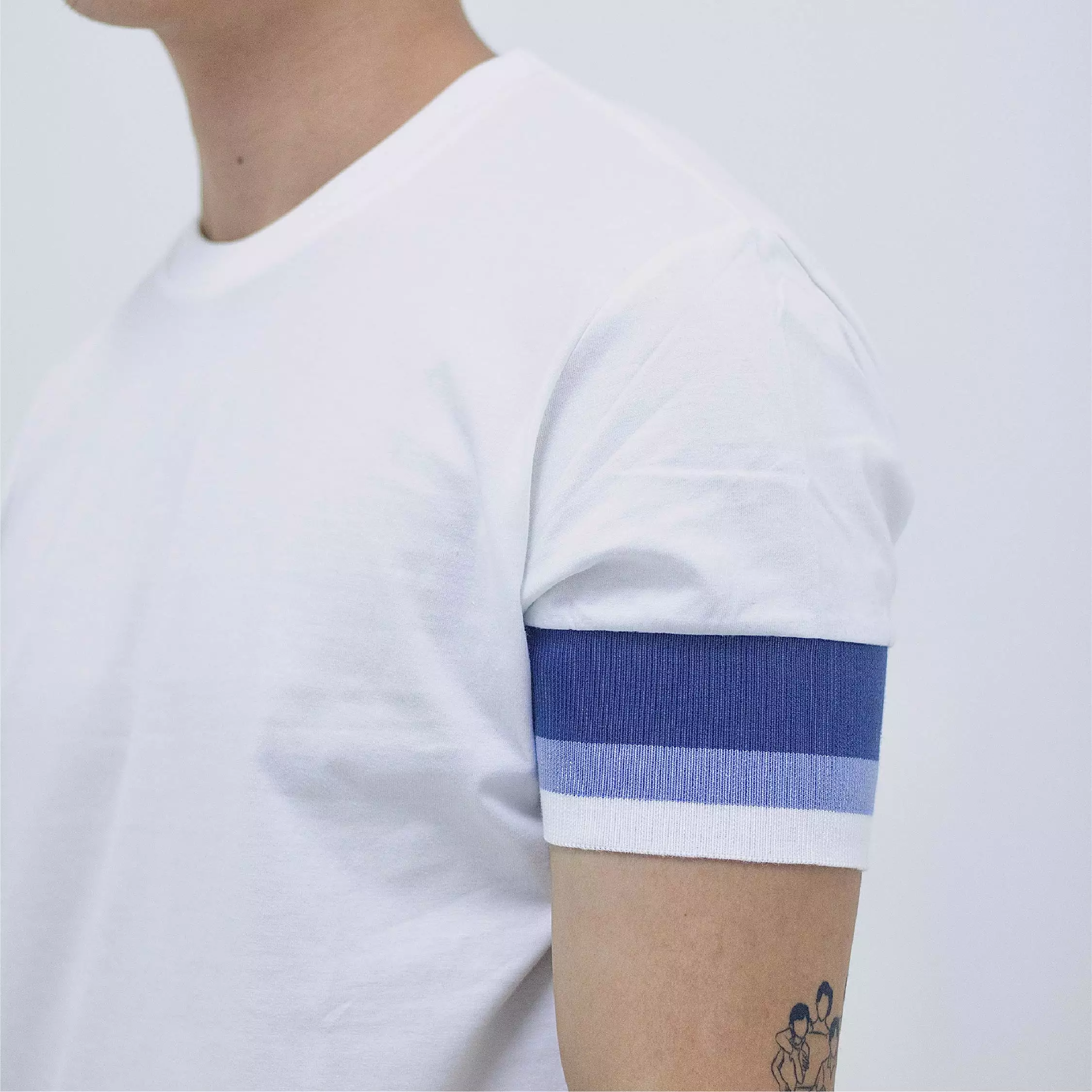 Kale Dios White Denim / Tshirt Pria Premium Cotton  Lengan Pendek