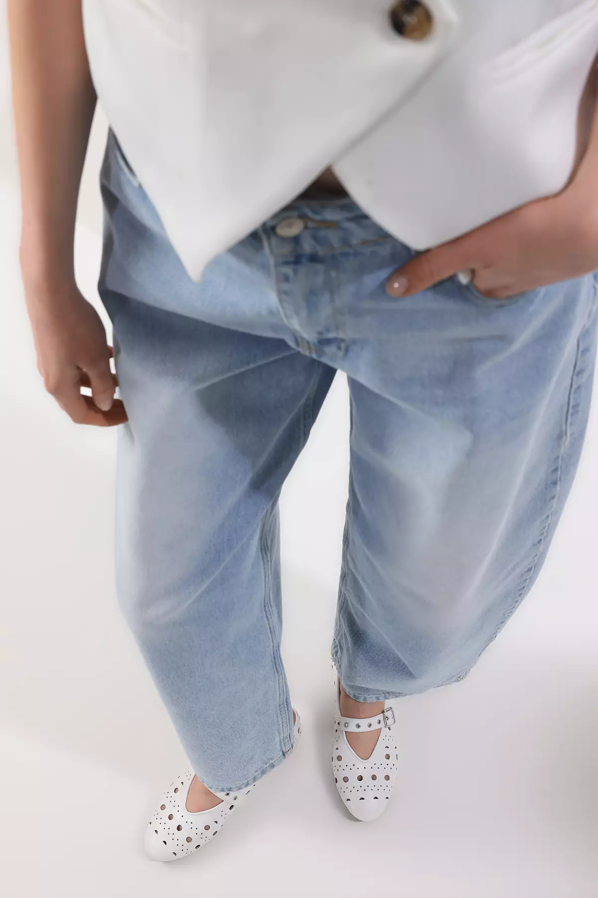 White Laser Cut Mary Jane Women's Ballerina Babet Takss25Be00037