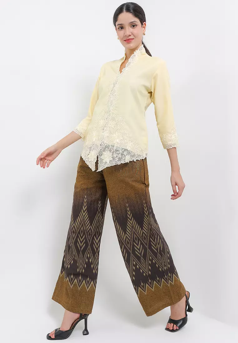 Embroidery Kebaya 7/8-Sleeve>Rancang Sirih
