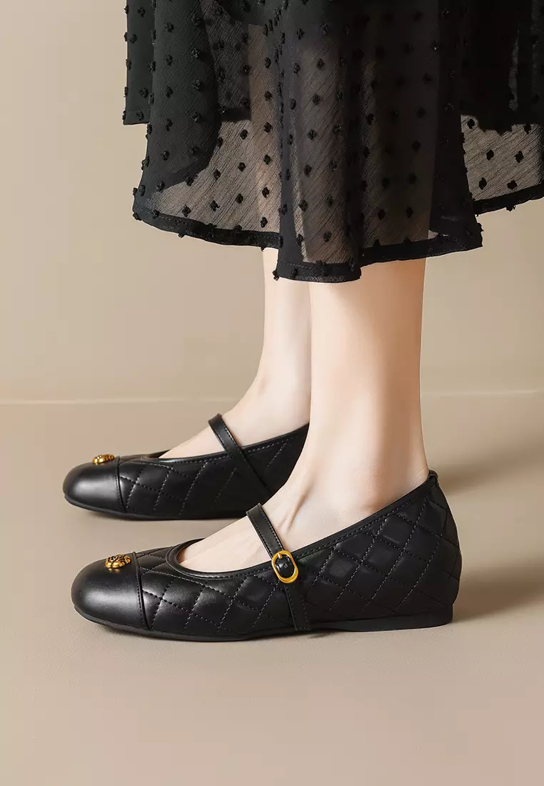 Camellia Quilted Mary Jane Shoes WW350-2
