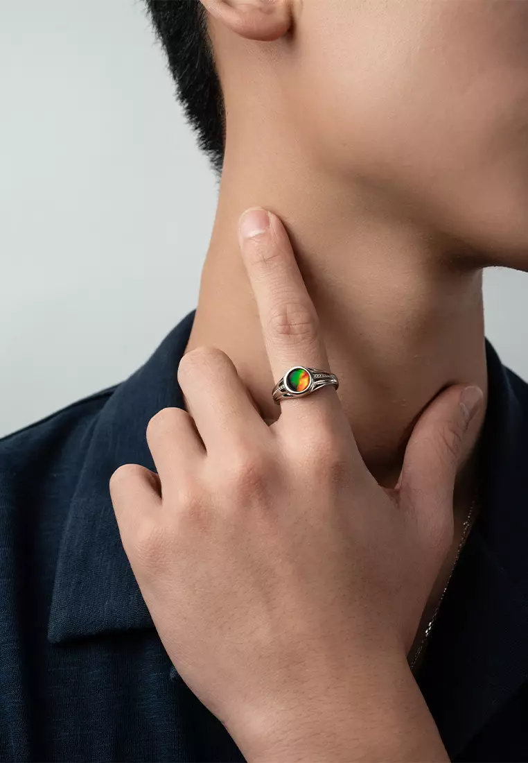 Aura Round Bezel Ammolite Signet Ring