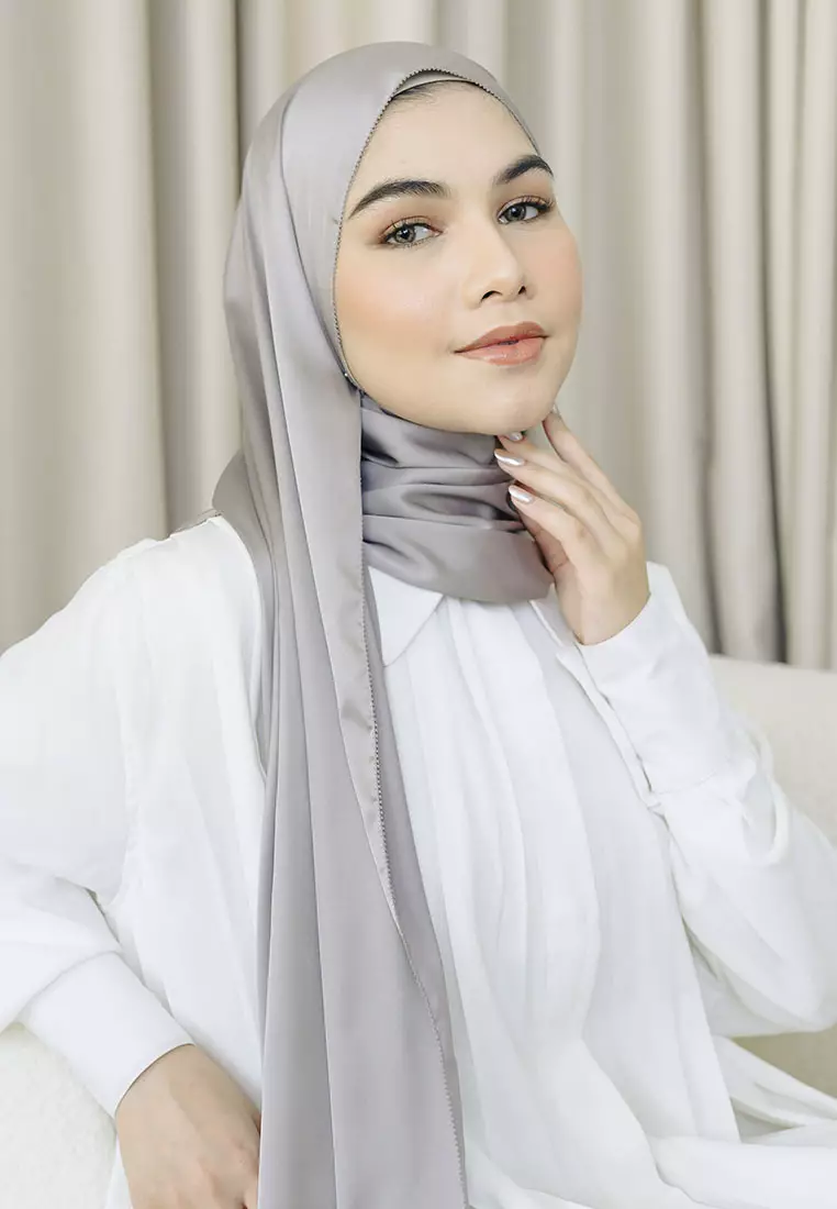 Medina Eyelash Shawl Grey