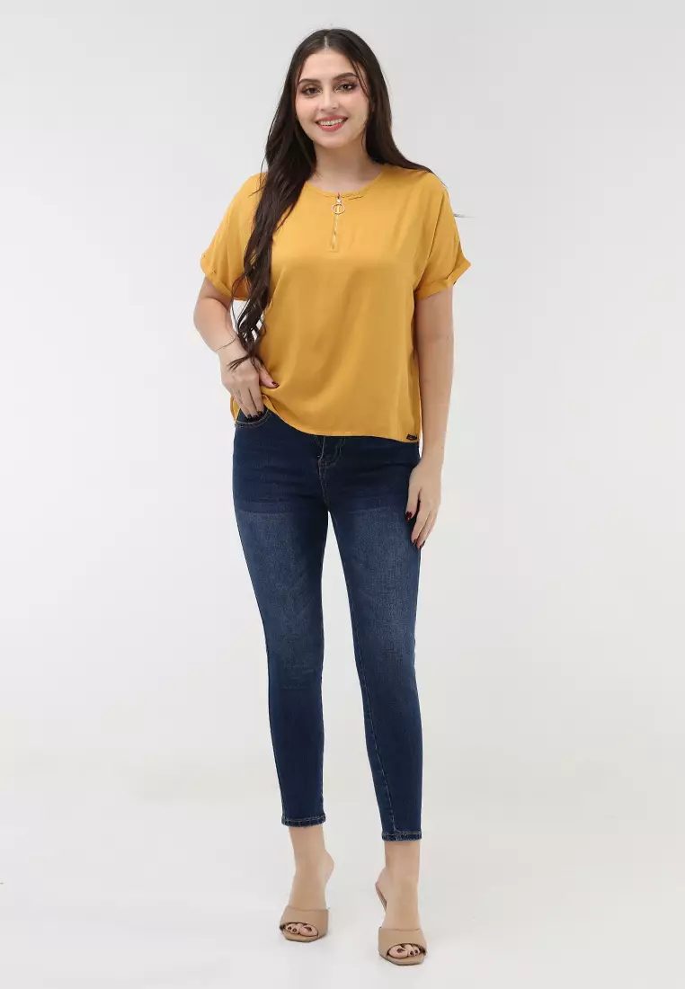 Single Twill Woven Short Sleeves Blouse