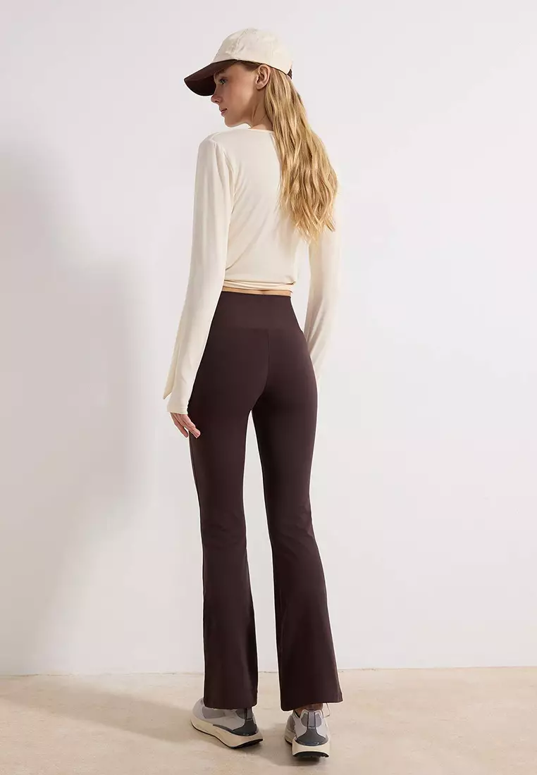 Brown Brushed Soft Fabric Flare/Spanish Leg Knitted Sports Leggings Thmss26Ty16