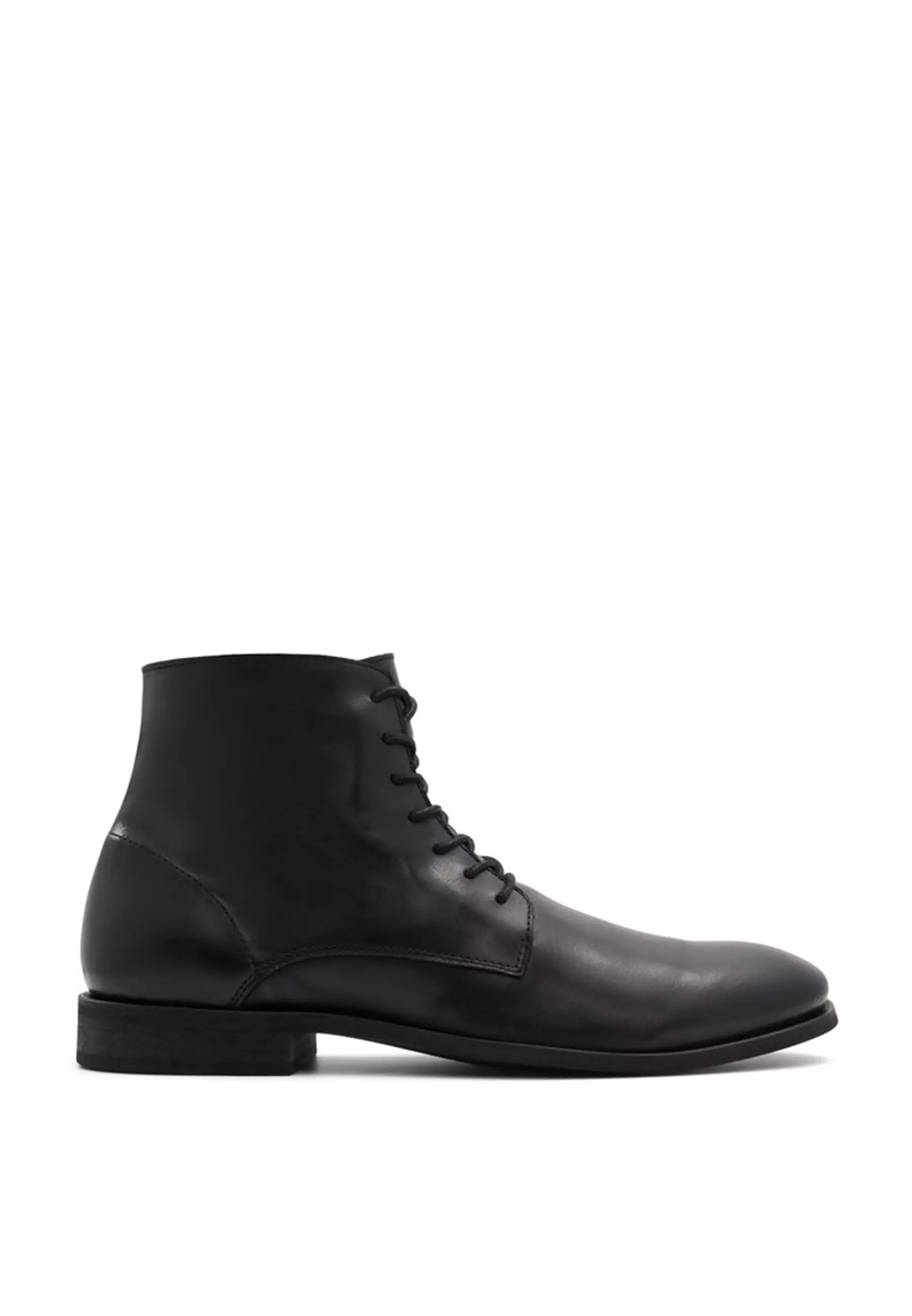 Chelsea boots clearance with laces