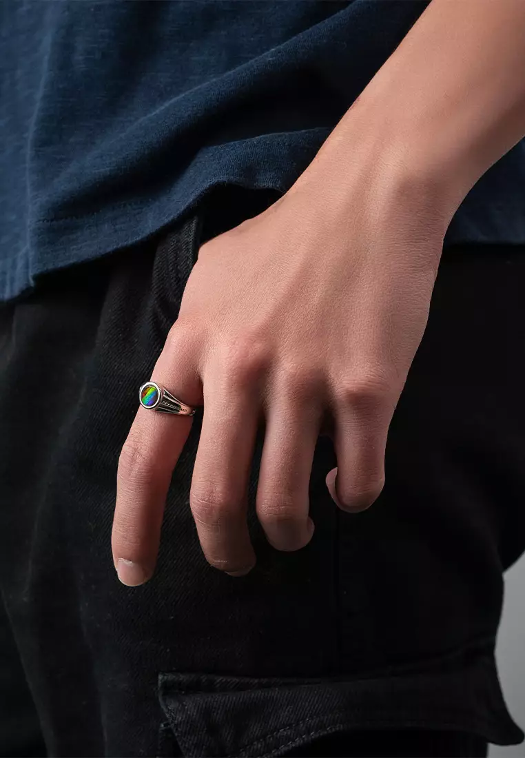 Aura Round Bezel Ammolite Signet Ring