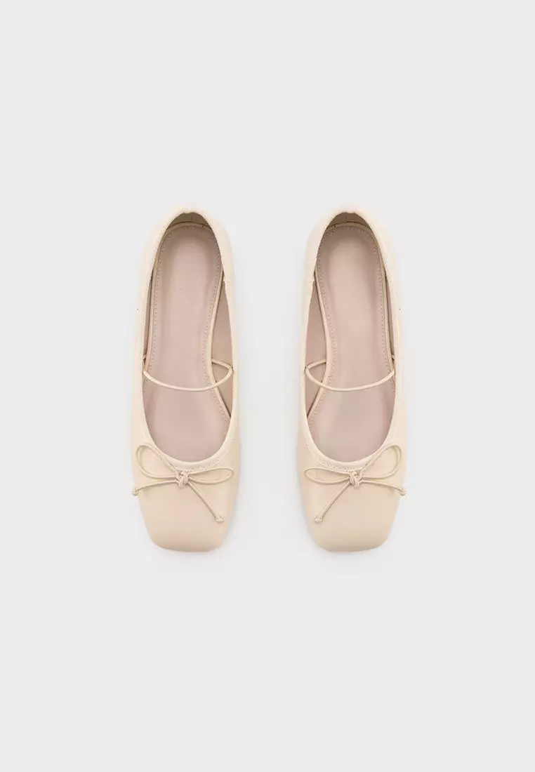 SQUARE TOE BALLET FLATS WITH STRAP & RIBBON