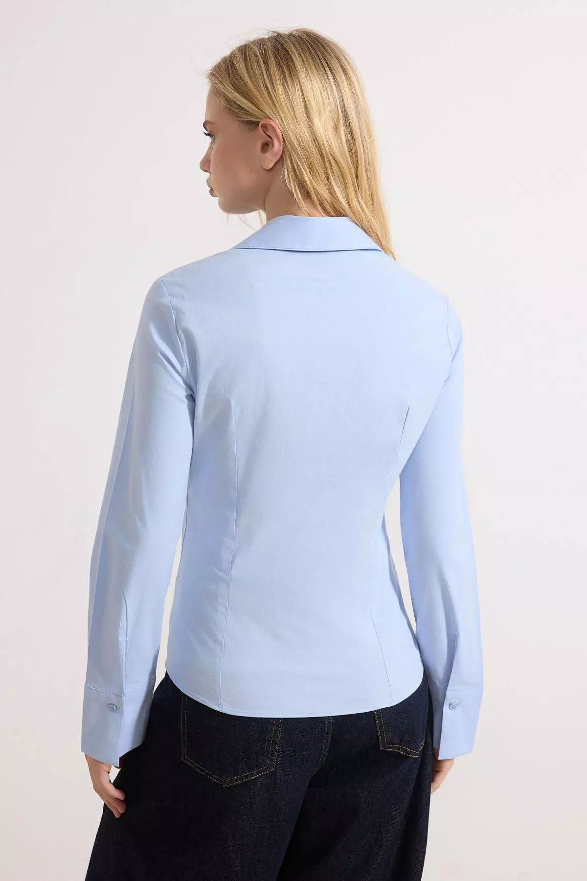 Wardrobe Essentials Light Blue Lightweight Waist-Fitted Cotton Woven Shirt Twoaw26Go22